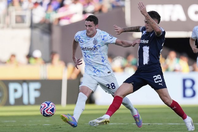 Inter Milan Lepas Pavard, Pertahankan Bisseck demi Masa Depan Tim