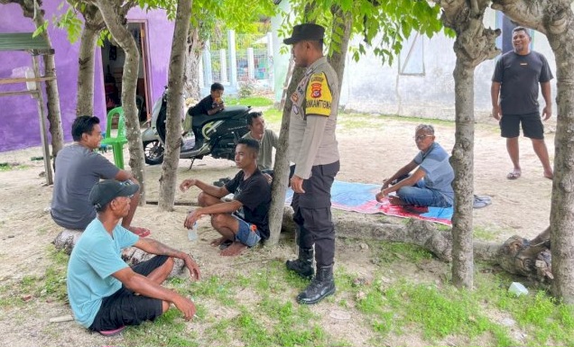 Bhabinkamtibmas Negeri Nusaniwe Ajak Warga Jaga Kamtibmas dan Waspada Judi Online