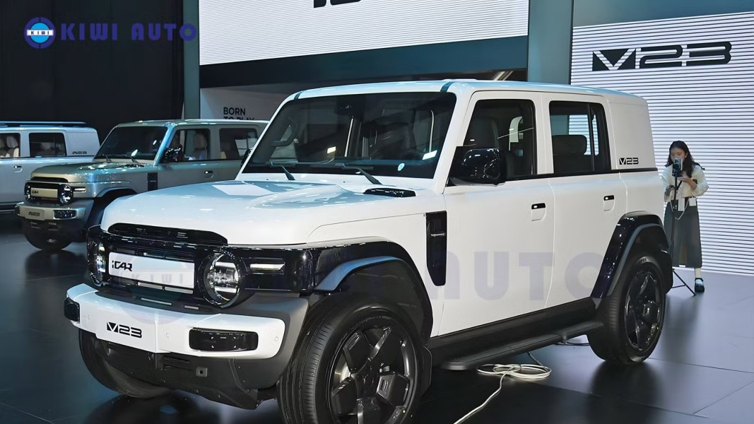 Inovasi Otomotif iCar V23 Tarik Ribuan Pengunjung