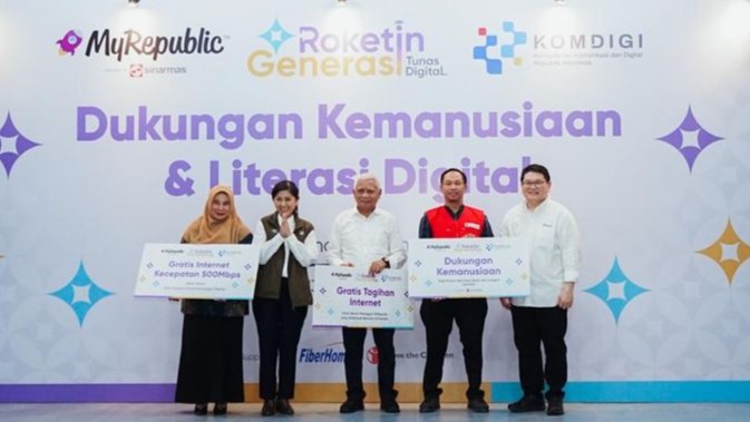 MyRepublic Salurkan Bantuan Kemanusiaan dan Literasi Digital Medan