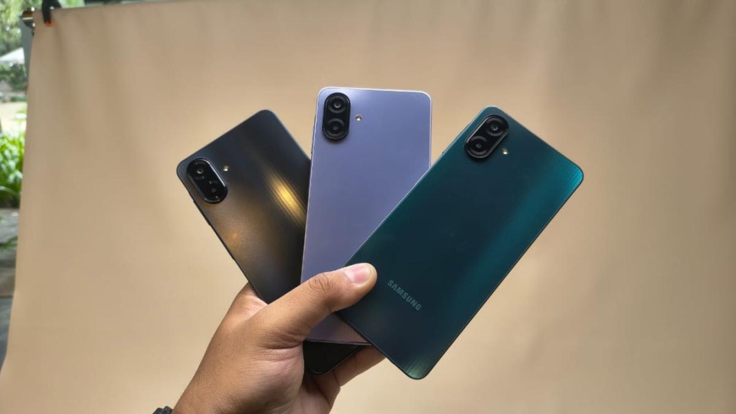 4 HP Samsung Rp2 Jutaan Ideal untuk Liburan Akhir Tahun