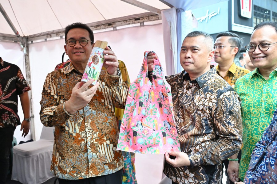 Strategi Besar Menhub Dudy Purwagandhi Dorong UMKM Tembus Pasar Transportasi Nasional Lewat Stasiun, Kereta, dan Bandara