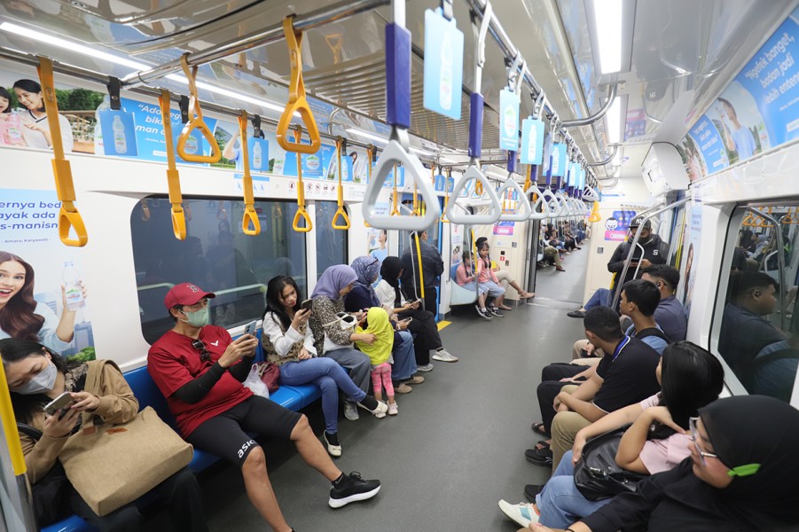 Tarif MRT dan LRT Jakarta Tetap Stabil Meski Anggaran Dipangkas