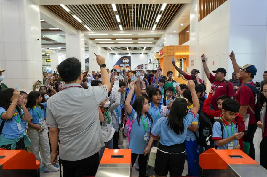KCIC Berikan Diskon Hingga 50 Persen untuk Siswa Sekolah Melalui Program Whoosh Edutrip