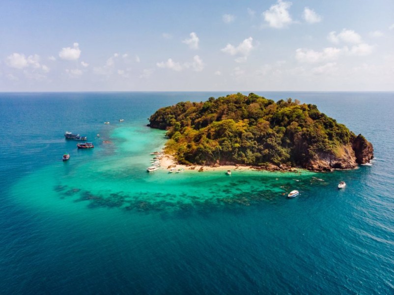 Daftar 10+ Pulau Terkecil di Dunia yang Perlu Diketahui