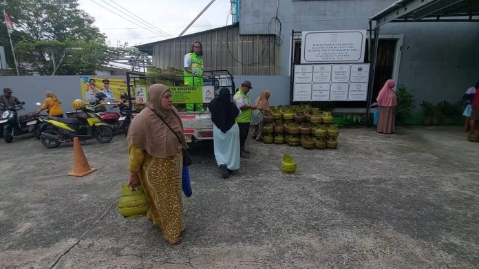 Jelang Ramadan Kelurahan GSB Gelar Operasi Pasar Murah Gas LPG Tiga Kilogram