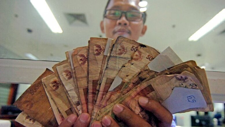 Panduan Lengkap Cara Menukar Uang Rusak atau Tidak Layak Edar Sesuai Aturan Bank Indonesia