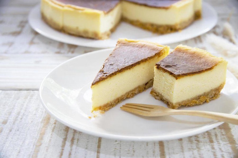 6 Tips Praktis Membuat Kue Keju Lumer Nikmat Tanpa Oven di Rumah