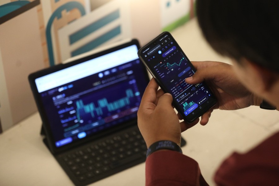 IHSG Dibuka Menguat Hari Ini, Saham TLKM, BBCA hingga BRMS Kompak Masuk Zona Hijau