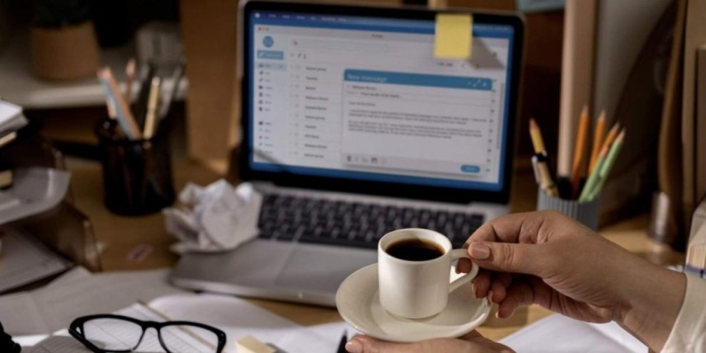 Contoh Cara Follow Up Interview Kerja Lewat WhatsApp