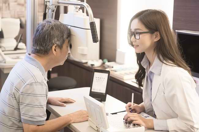 Kenali Ciri-Ciri Mata Kedutan yang Tak Normal, Segera Periksa ke Dokter Jika Alami Gejala Ini