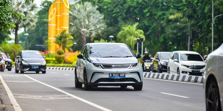Insentif Kendaraan Listrik: Strategi Kemenhub Percepat Transisi Energi