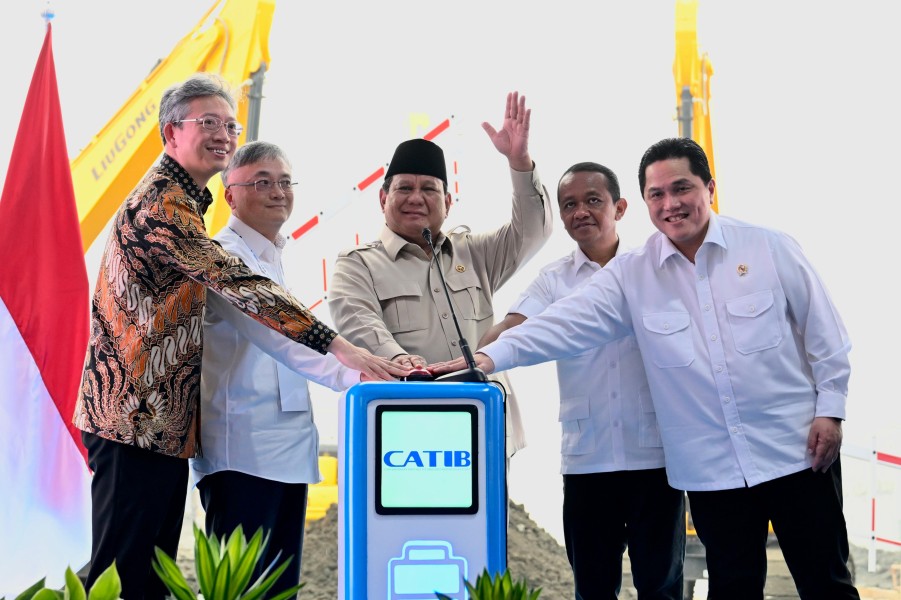 Presiden Prabowo Targetkan Swasembada Energi Nasional: Transformasi Besar Dimulai dari Industri Baterai Karawang