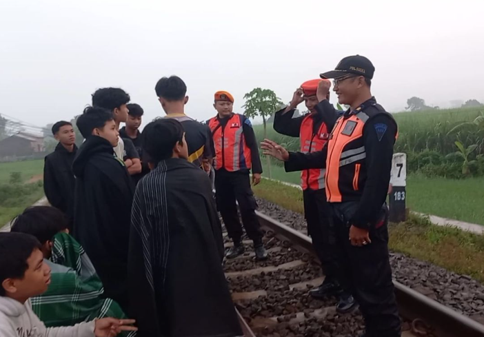 KAI Daop 2 Bandung Ingatkan Bahaya Ngabuburit di Jalur Rel Kereta Api Selama Ramadan