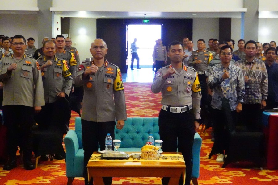Polres Bangka Barat Perketat Pengamanan di Pelabuhan Tanjung Kalian Menjelang Nataru