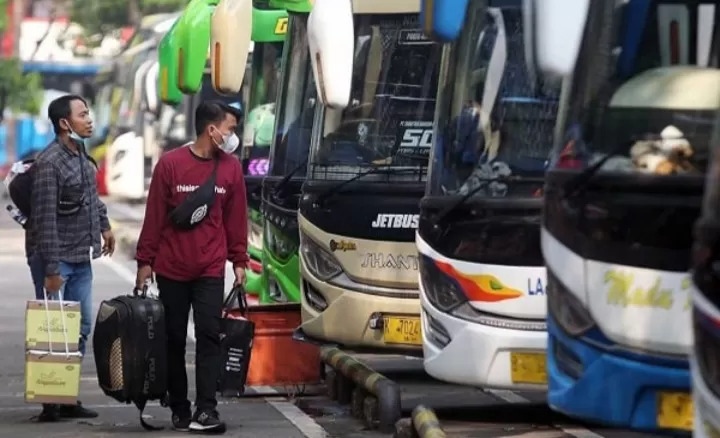 Pariwisata dan Transportasi dalam Bayang-Bayang Efisiensi Anggaran: Dampak Kebijakan Presiden Prabowo pada Sektor Strategis