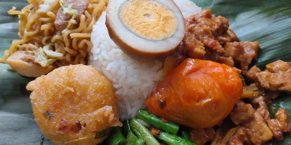 17  Makanan Khas Tegal yang Lezat, Wajib Coba saat Liburan!