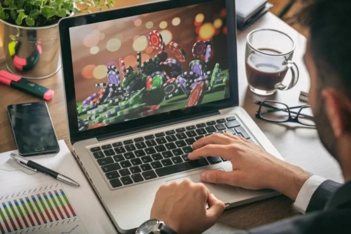 Judi Online di Kalangan Penerima Bansos