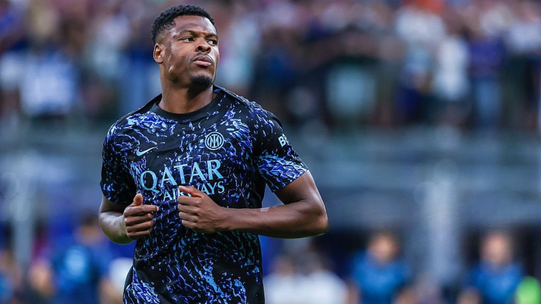 Liverpool Lirik Denzel Dumfries Guna Mengatasi Krisis Bek Kanan Musim Ini