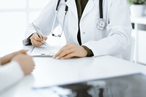 Apa Itu Asuransi Profesi Dokter: Manfaat dan Masa Proteksi