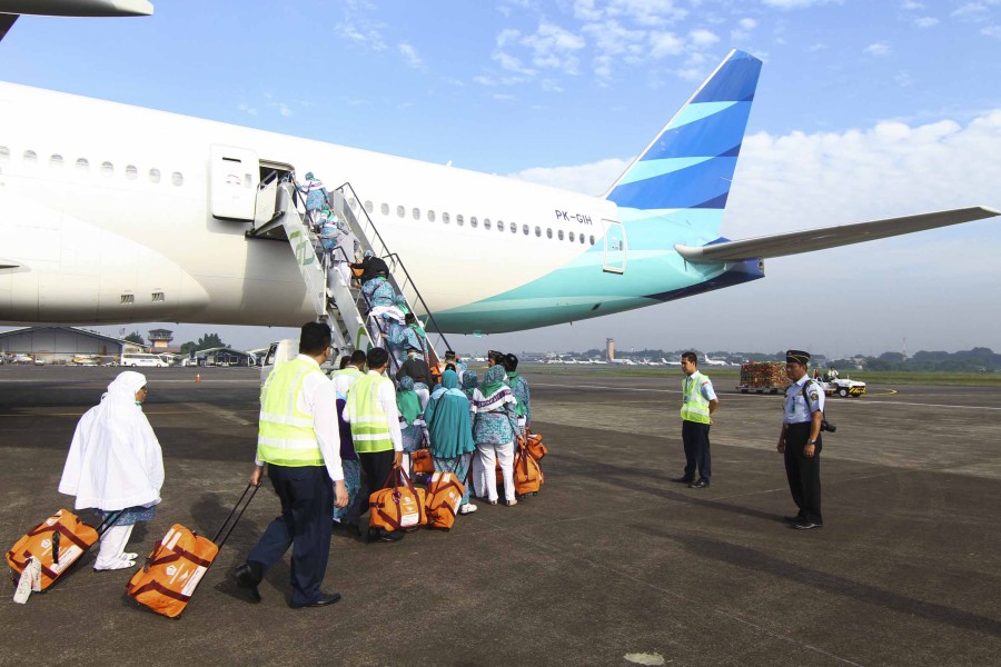 Garuda Indonesia Catat Pertumbuhan Pendapatan Signifikan Berkat Penerbangan Umrah: Strategi Diversifikasi Terbukti Efektif