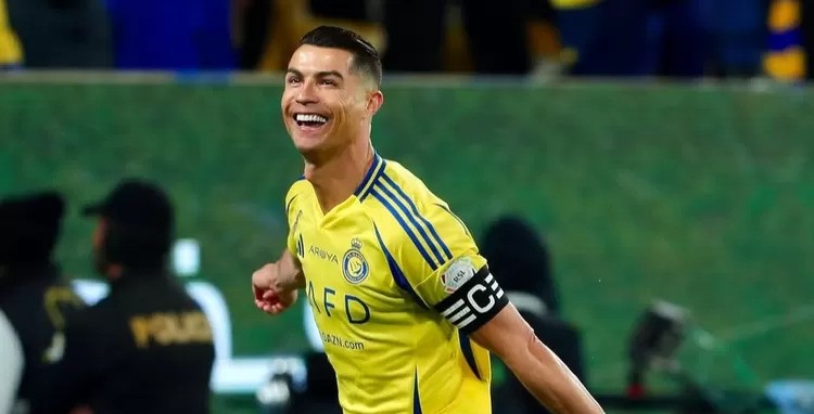 Cristiano Ronaldo Dekati Rekor 1000 Gol, Tinggal 75 Lagi!