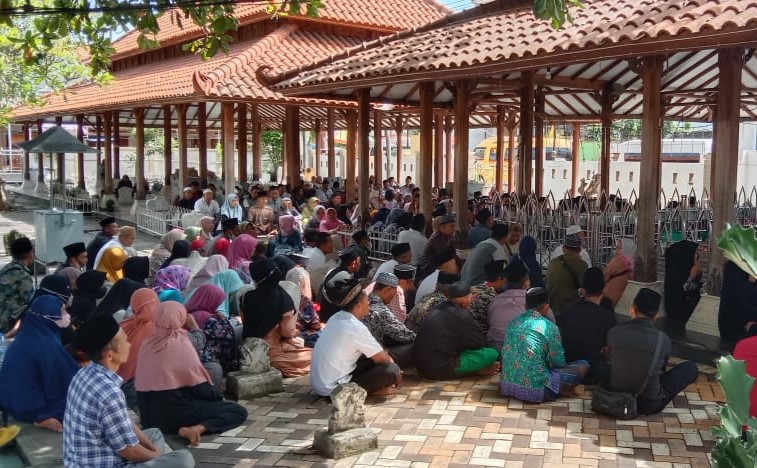 Ziarah Wisata Makam Sunan Giri Menjelang Ramadan Alami Lonjakan Pengunjung