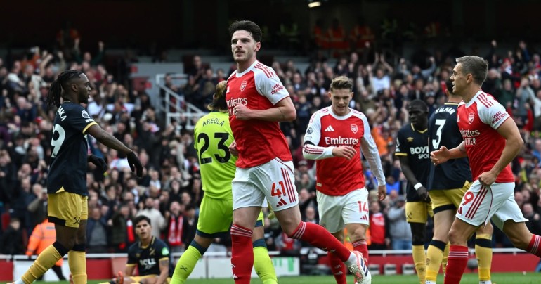 Arsenal Kokoh di Puncak Usai Kalahkan West Ham 2-0