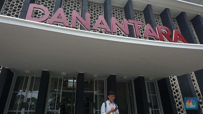 Prabowo Bentuk Danantara: Inisiatif Baru Kelola Dana Efisiensi Megaproyek Indonesia