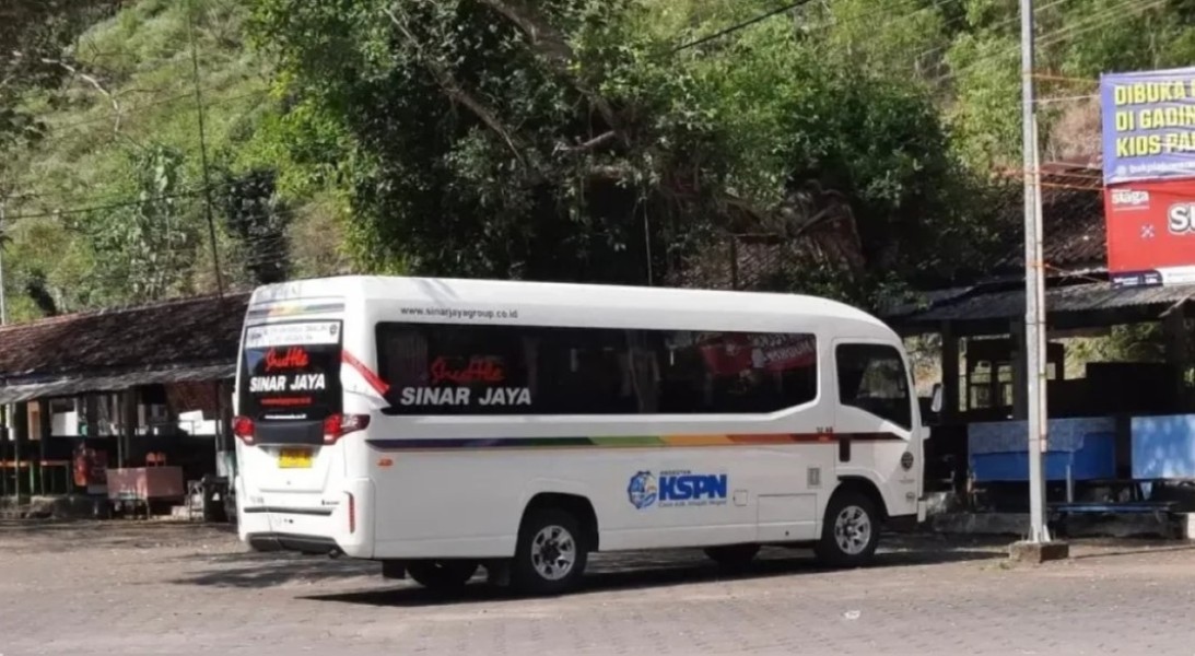 Sinar Jaya Hadirkan Layanan Transportasi Publik Mudahkan Wisatawan ke Pantai Jogja