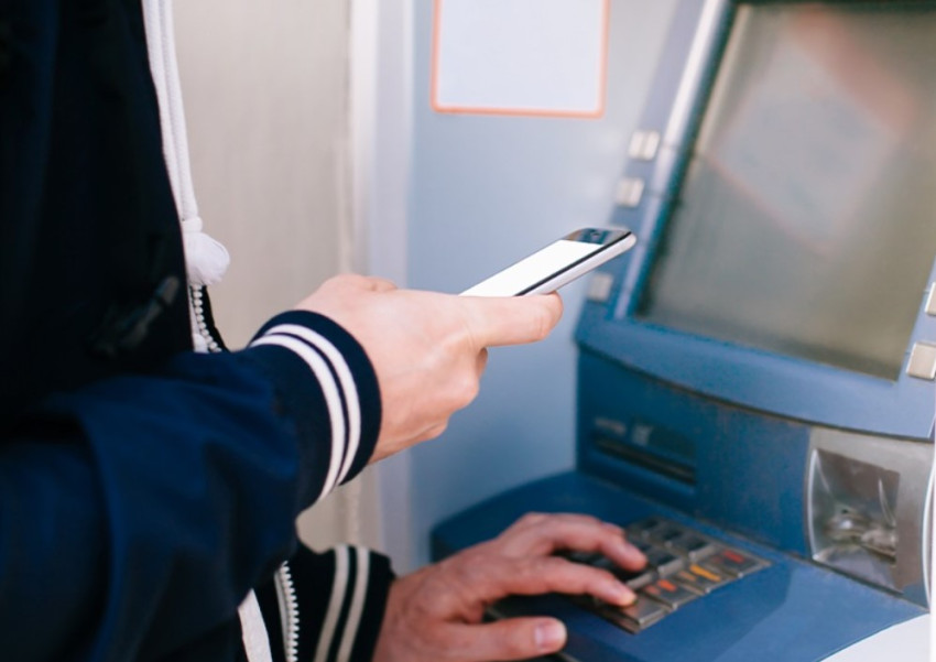 Cara Praktis dan Aman Tarik Tunai BCA Tanpa Kartu ATM, Simak Langkah-langkahnya!