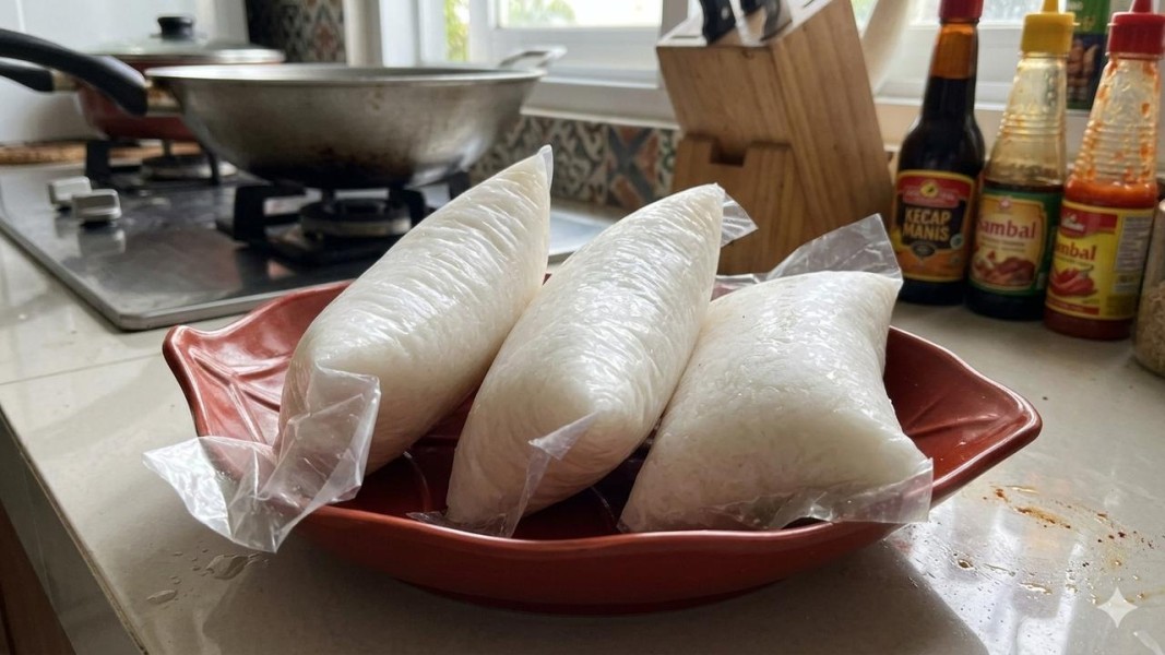 Resep Ketupat Plastik Anti Gagal Praktis Pulen Padat Matang Merata