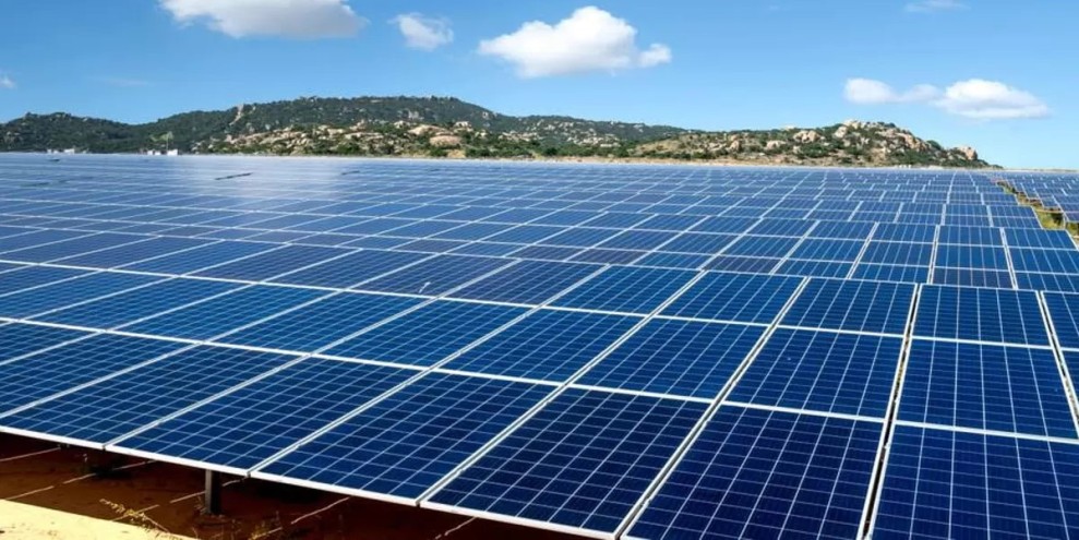 Prabowo Dorong Pembangunan PLTS 100 GW untuk Tingkatkan Ketahanan Energi Nasional