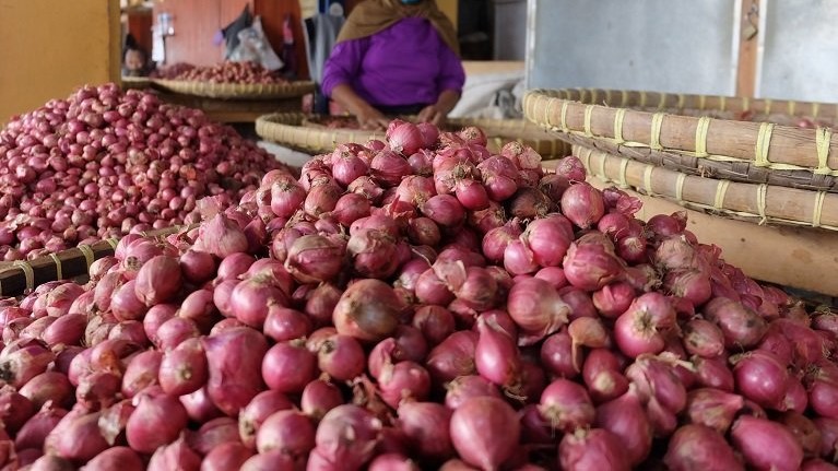 Harga Bawang Merah dan Cabai Rawit Stabil, PIHPS Catat Harga di Pasar Nasional