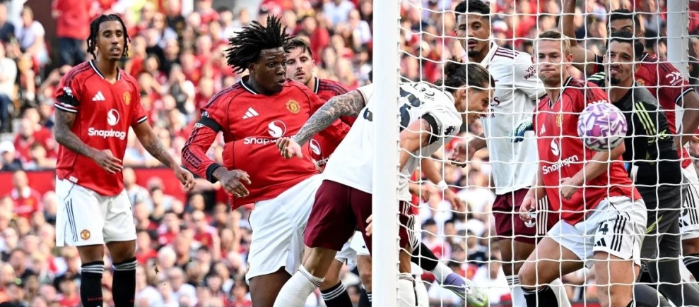 Arsenal Tunjukkan Taktik Jitu Hadapi Manchester United