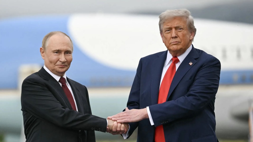 Harga Minyak Dunia Turun Tajam Jelang Pertemuan Donald Trump dan Vladimir Putin