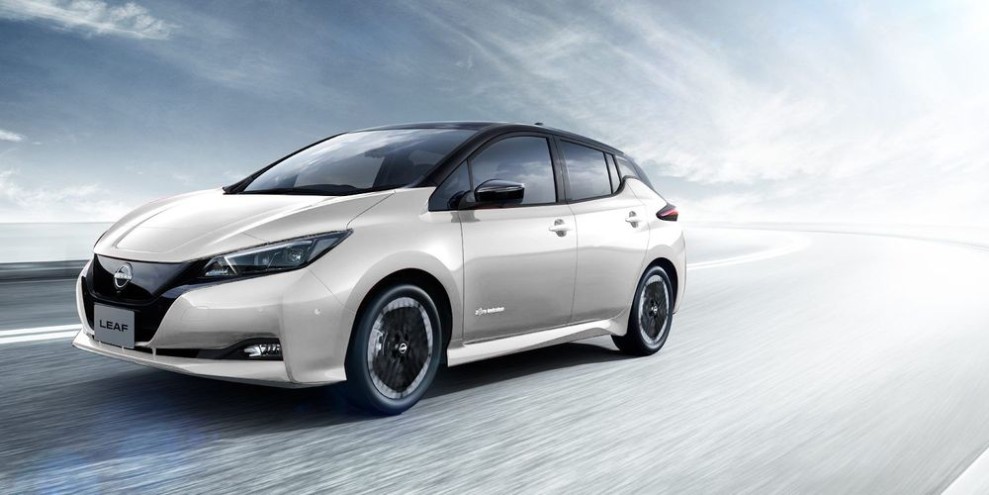 Mobil Listrik vs Mobil Hybrid: Perbandingan Lengkap dan Terperinci