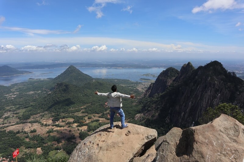 Liburan Seru di Tiga Destinasi Wisata Purwakarta Liburan Seru di Tiga Destinasi Wisata Purwakarta