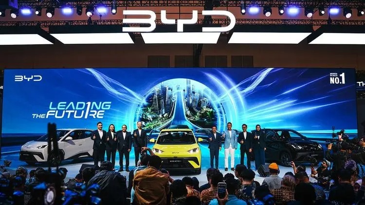 Dominasi Otomotif China 2025: Sepertiga Mobil Dunia Kini Berasal dari Negeri Tirai Bambu
