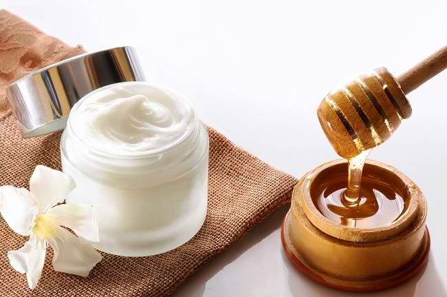 Manfaat Madu untuk Kecantikan Kulit