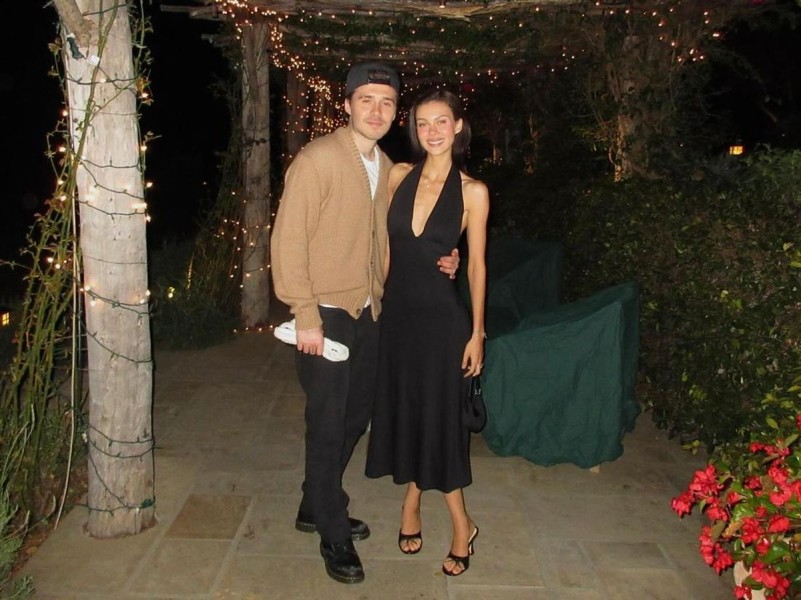 Nicola Peltz Disorot Terlalu Kurus, Diet Ketat Demi Peran Balerina Baru