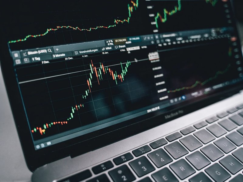 IHSG Mengawali Pekan dengan Penguatan, Sektor Infrastruktur Memimpin