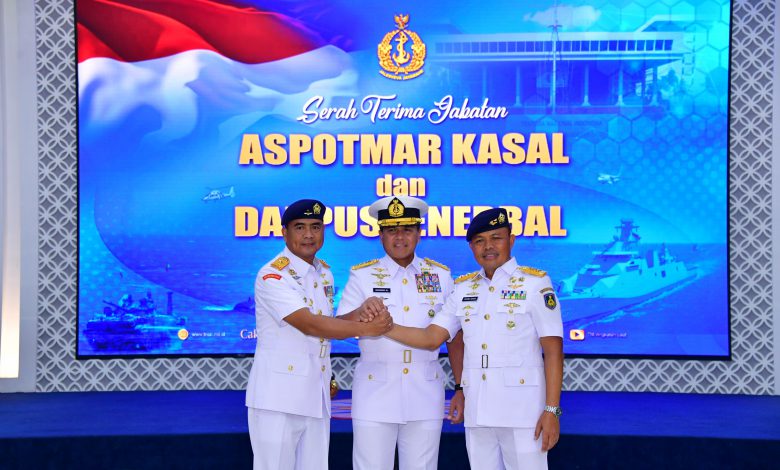 Tradisi Pisah Sambut Komandan Puspenerbal TNI AL: Laksda Sisyani Jaffar Serahkan Kepemimpinan kepada Laksma Bayu Alisyahbana di Lanudal Juanda