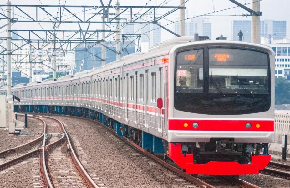 Rute KRL Commuter Line Diperpanjang Hingga Cikampek, Transportasi Makin Modern