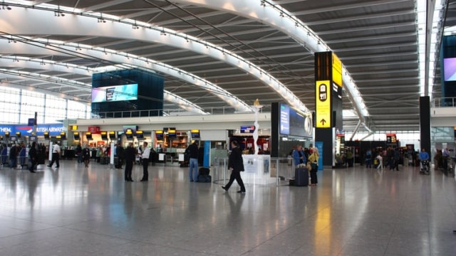 Bandara Heathrow Ditutup Seharian Akibat Kebakaran Gardu Listrik, Ratusan Ribu Penumpang Terdampak