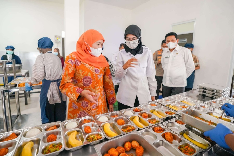 Kemenko PMK Pantau Program Makan Bergizi Gratis 3B di Sidoarjo
