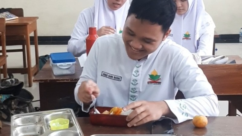MAN 7 Jakarta Laksanakan Program MBG: Langkah Nyata Dukung Kesehatan Siswa