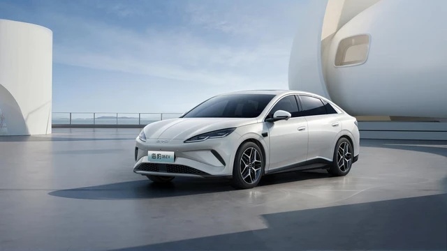 Mobil Listrik BYD Seal 06 EV: Teknologi Modern dengan Harga Terjangkau