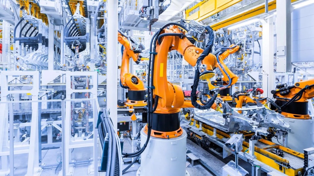 Industri Manufaktur RI Bangkit Akhir Tahun