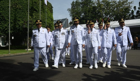 Pelantikan Serentak Kepala Daerah: Tonggak Baru dalam Pemerintahan Indonesia di Bawah Prabowo Subianto